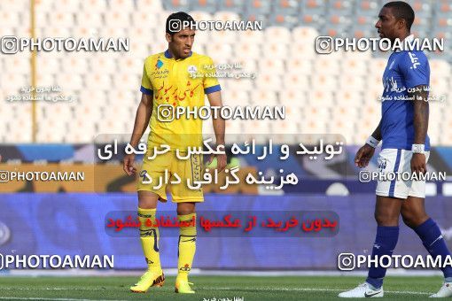660155, Tehran, [*parameter:4*], لیگ برتر فوتبال ایران، Persian Gulf Cup، Week 28، Second Leg، Esteghlal 0 v 1 Naft Tehran on 2014/03/27 at Azadi Stadium
