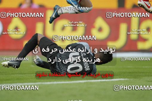660609, Tehran, [*parameter:4*], لیگ برتر فوتبال ایران، Persian Gulf Cup، Week 29، Second Leg، Persepolis 2 v 2 Rah Ahan on 2014/04/06 at Azadi Stadium
