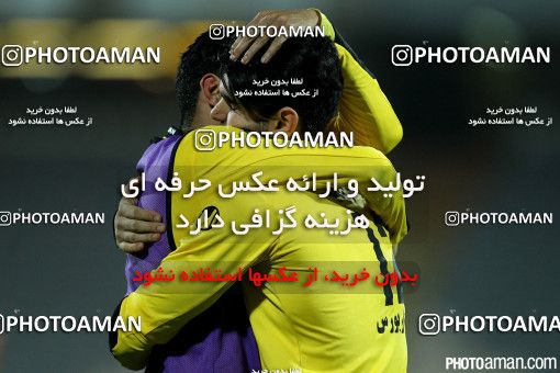 219393, Tehran, [*parameter:4*], لیگ برتر فوتبال ایران، Persian Gulf Cup، Week 26، Second Leg، Persepolis 1 v 2 Sepahan on 2015/04/16 at Azadi Stadium