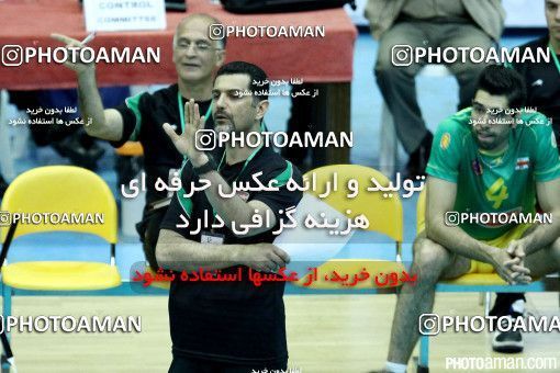 760291, مرحله نیمه نهایی  مسابقات والیبال قهرمانی باشگاه‌های آسیا 2013، ، تهران، سالن دوازده هزار نفری ورزشگاه آزادی، 1392/02/08، کاله ۳ -   ۰