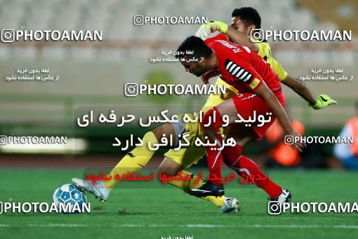 674805, Tehran, Iran, جام حذفی فوتبال ایران, 1/16 stage, Khorramshahr Cup, Persepolis 1 v 0 Paykan on 2015/09/12 at Azadi Stadium