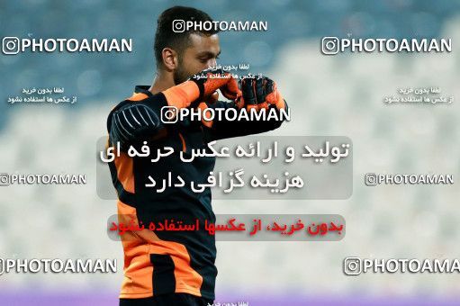 674821, Tehran, Iran, جام حذفی فوتبال ایران, 1/16 stage, Khorramshahr Cup, Persepolis 1 v 0 Paykan on 2015/09/12 at Azadi Stadium