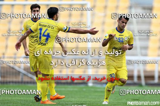 262931, Tehran, , جام حذفی فوتبال ایران, 1/16 stage, Khorramshahr Cup, Naft Tehran 5 v 1 Diana Bagher Shahr on 2015/10/09 at Takhti Stadium