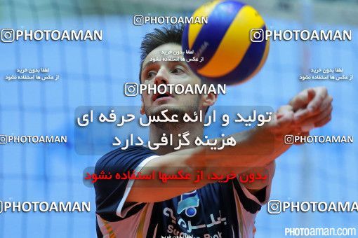 283335, بیست و نهمین دوره لیگ برتر والیبال مردان ایران، سال 1394، گرامیداشت 200 شهید والیبالیست، هفته سوم، دور رفت، 1394/08/10، تهران، خانه والیبال، بانک سرمایه ۳ -  ۰