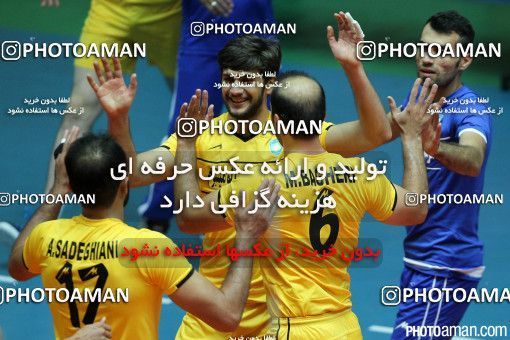284299, بیست و نهمین دوره لیگ برتر والیبال مردان ایران، سال 1394، گرامیداشت 200 شهید والیبالیست، هفته اول، دور رفت، 1394/07/29، تهران، خانه والیبال، پیکان ۳ - آلومینیوم المهدی ۰