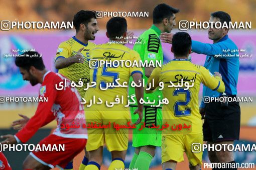 291699, Tehran, Iran, لیگ برتر فوتبال ایران، Persian Gulf Cup، Week 13، First Leg، Naft Tehran 1 v 1 Persepolis on 2015/11/30 at Takhti Stadium