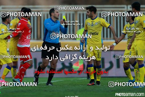 291736, Tehran, Iran, لیگ برتر فوتبال ایران، Persian Gulf Cup، Week 13، First Leg، Naft Tehran 1 v 1 Persepolis on 2015/11/30 at Takhti Stadium