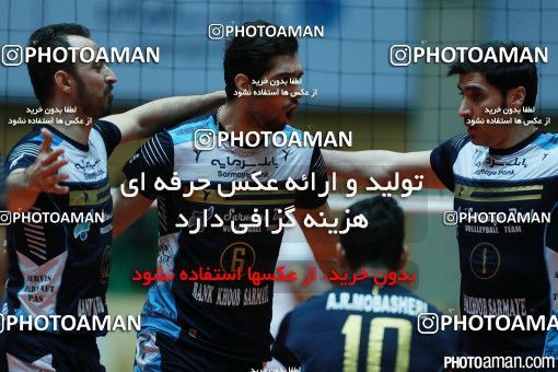 338995, مرحله پلی آف بیست و نهمین دوره لیگ برتر والیبال مردان ایران، سال 1394، گرامیداشت 200 شهید والیبالیست، 1394/12/05، تهران، خانه والیبال، بانک سرمایه ۳ - ۱ 
