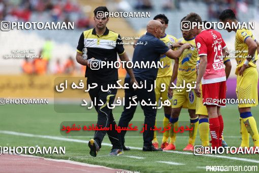 371800, Tehran, [*parameter:4*], لیگ برتر فوتبال ایران، Persian Gulf Cup، Week 28، Second Leg، Persepolis 0 v 2 Naft Tehran on 2016/04/28 at Azadi Stadium