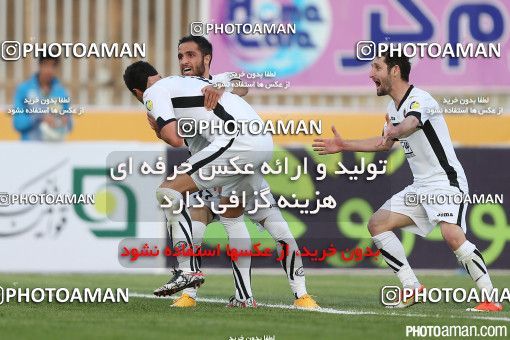 416201, لیگ برتر فوتبال ایران، Persian Gulf Cup، Week 27، Second Leg، 2016/04/24، Tehran، Takhti Stadium، Naft Tehran 0 - ۱ Sepahan