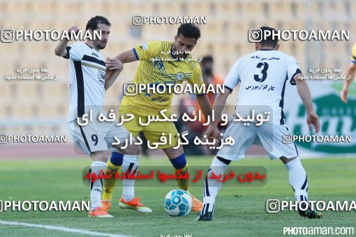 368902, لیگ برتر فوتبال ایران، Persian Gulf Cup، Week 27، Second Leg، 2016/04/24، Tehran، Takhti Stadium، Naft Tehran 0 - ۱ Sepahan
