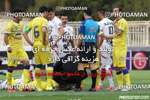 372840, Tehran, [*parameter:4*], لیگ برتر فوتبال ایران، Persian Gulf Cup، Week 25، Second Leg، Naft Tehran 2 v 1 Padideh Mashhad on 2016/04/09 at Takhti Stadium