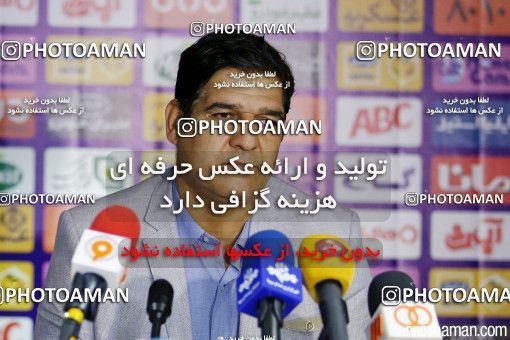 372500, لیگ برتر فوتبال ایران، Persian Gulf Cup، Week 25، Second Leg، 2016/04/09، Tehran، Takhti Stadium، Naft Tehran 2 - ۱ Padideh Mashhad