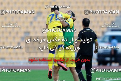 374749, Tehran, [*parameter:4*], لیگ برتر فوتبال ایران، Persian Gulf Cup، Week 29، Second Leg، Naft Tehran 2 v 1 Foulad Khouzestan on 2016/05/08 at Takhti Stadium