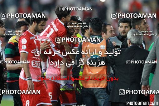 380585, Tehran, Iran, لیگ برتر فوتبال ایران، Persian Gulf Cup، Week 30، Second Leg، Persepolis 2 v 1 Rah Ahan on 2016/05/13 at Azadi Stadium