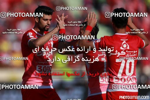 379955, Tehran, Iran, لیگ برتر فوتبال ایران، Persian Gulf Cup، Week 30، Second Leg، Persepolis 2 v 1 Rah Ahan on 2016/05/13 at Azadi Stadium