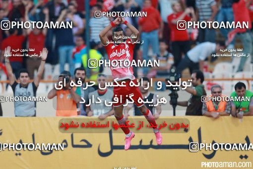 379872, Tehran, Iran, لیگ برتر فوتبال ایران، Persian Gulf Cup، Week 30، Second Leg، Persepolis 2 v 1 Rah Ahan on 2016/05/13 at Azadi Stadium