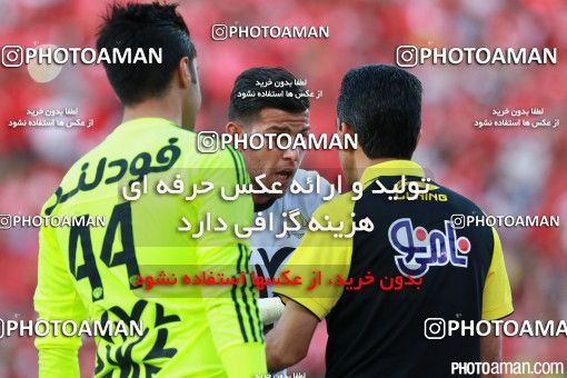 378917, Tehran, Iran, لیگ برتر فوتبال ایران، Persian Gulf Cup، Week 30، Second Leg، Persepolis 2 v 1 Rah Ahan on 2016/05/13 at Azadi Stadium
