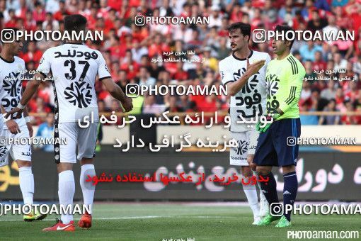 380409, Tehran, Iran, لیگ برتر فوتبال ایران، Persian Gulf Cup، Week 30، Second Leg، Persepolis 2 v 1 Rah Ahan on 2016/05/13 at Azadi Stadium