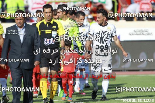 380613, Tehran, Iran, لیگ برتر فوتبال ایران، Persian Gulf Cup، Week 30، Second Leg، Persepolis 2 v 1 Rah Ahan on 2016/05/13 at Azadi Stadium