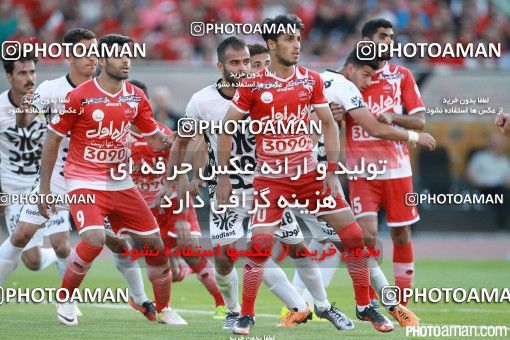 380716, Tehran, Iran, لیگ برتر فوتبال ایران، Persian Gulf Cup، Week 30، Second Leg، Persepolis 2 v 1 Rah Ahan on 2016/05/13 at Azadi Stadium