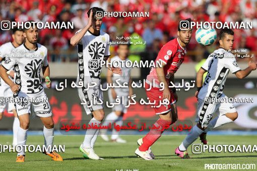 381492, Tehran, Iran, لیگ برتر فوتبال ایران، Persian Gulf Cup، Week 30، Second Leg، Persepolis 2 v 1 Rah Ahan on 2016/05/13 at Azadi Stadium