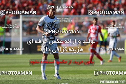 378854, Tehran, Iran, لیگ برتر فوتبال ایران، Persian Gulf Cup، Week 30، Second Leg، Persepolis 2 v 1 Rah Ahan on 2016/05/13 at Azadi Stadium