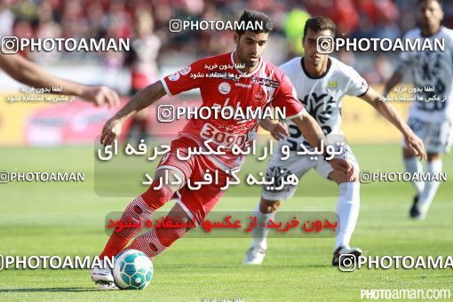 380648, Tehran, Iran, لیگ برتر فوتبال ایران، Persian Gulf Cup، Week 30، Second Leg، Persepolis 2 v 1 Rah Ahan on 2016/05/13 at Azadi Stadium