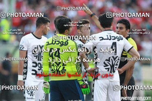 380743, Tehran, Iran, لیگ برتر فوتبال ایران، Persian Gulf Cup، Week 30، Second Leg، Persepolis 2 v 1 Rah Ahan on 2016/05/13 at Azadi Stadium