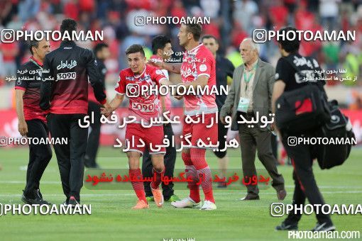 381589, Tehran, Iran, لیگ برتر فوتبال ایران، Persian Gulf Cup، Week 30، Second Leg، Persepolis 2 v 1 Rah Ahan on 2016/05/13 at Azadi Stadium