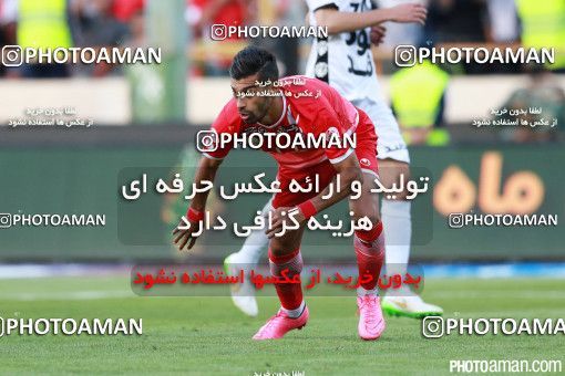 378934, Tehran, Iran, لیگ برتر فوتبال ایران، Persian Gulf Cup، Week 30، Second Leg، Persepolis 2 v 1 Rah Ahan on 2016/05/13 at Azadi Stadium