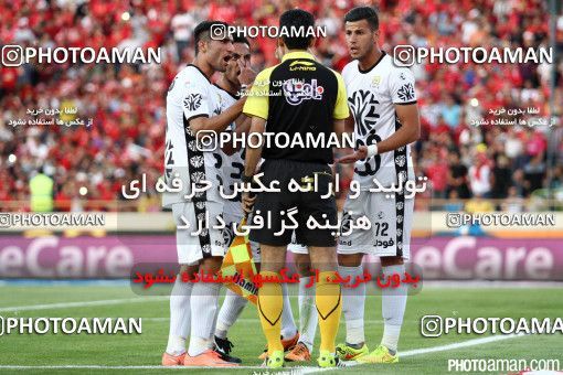 380424, Tehran, Iran, لیگ برتر فوتبال ایران، Persian Gulf Cup، Week 30، Second Leg، Persepolis 2 v 1 Rah Ahan on 2016/05/13 at Azadi Stadium
