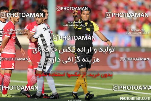 381509, Tehran, Iran, لیگ برتر فوتبال ایران، Persian Gulf Cup، Week 30، Second Leg، Persepolis 2 v 1 Rah Ahan on 2016/05/13 at Azadi Stadium