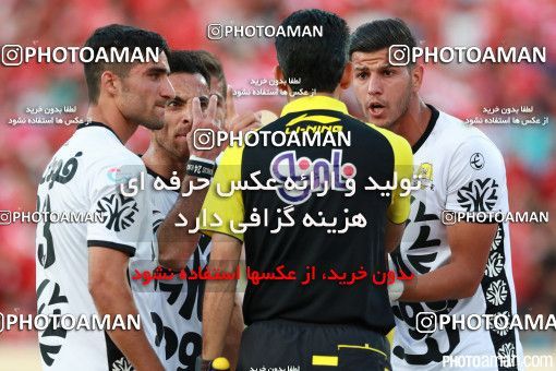 378922, Tehran, Iran, لیگ برتر فوتبال ایران، Persian Gulf Cup، Week 30، Second Leg، Persepolis 2 v 1 Rah Ahan on 2016/05/13 at Azadi Stadium