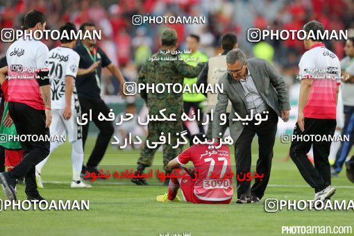 381584, Tehran, Iran, لیگ برتر فوتبال ایران، Persian Gulf Cup، Week 30، Second Leg، Persepolis 2 v 1 Rah Ahan on 2016/05/13 at Azadi Stadium