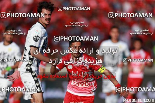 380010, Tehran, Iran, لیگ برتر فوتبال ایران، Persian Gulf Cup، Week 30، Second Leg، Persepolis 2 v 1 Rah Ahan on 2016/05/13 at Azadi Stadium