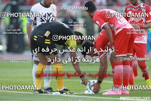380747, Tehran, Iran, لیگ برتر فوتبال ایران، Persian Gulf Cup، Week 30، Second Leg، Persepolis 2 v 1 Rah Ahan on 2016/05/13 at Azadi Stadium