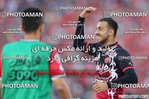 381566, Tehran, Iran, لیگ برتر فوتبال ایران، Persian Gulf Cup، Week 30، Second Leg، Persepolis 2 v 1 Rah Ahan on 2016/05/13 at Azadi Stadium