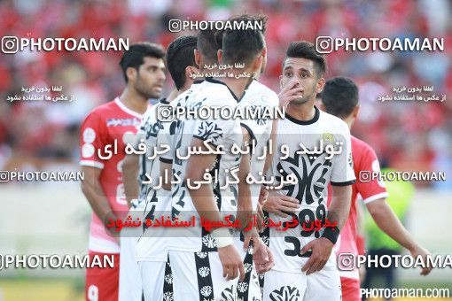 380749, Tehran, Iran, لیگ برتر فوتبال ایران، Persian Gulf Cup، Week 30، Second Leg، Persepolis 2 v 1 Rah Ahan on 2016/05/13 at Azadi Stadium