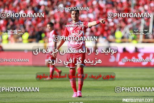 378859, Tehran, Iran, لیگ برتر فوتبال ایران، Persian Gulf Cup، Week 30، Second Leg، Persepolis 2 v 1 Rah Ahan on 2016/05/13 at Azadi Stadium