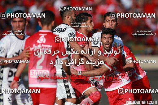 380018, Tehran, Iran, لیگ برتر فوتبال ایران، Persian Gulf Cup، Week 30، Second Leg، Persepolis 2 v 1 Rah Ahan on 2016/05/13 at Azadi Stadium