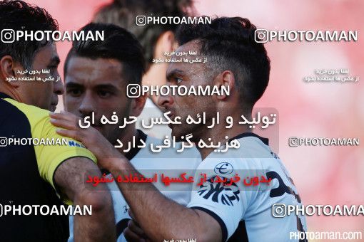 379985, Tehran, Iran, لیگ برتر فوتبال ایران، Persian Gulf Cup، Week 30، Second Leg، Persepolis 2 v 1 Rah Ahan on 2016/05/13 at Azadi Stadium
