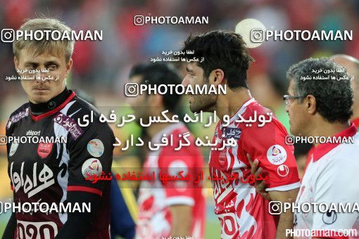 381657, Tehran, Iran, لیگ برتر فوتبال ایران، Persian Gulf Cup، Week 30، Second Leg، Persepolis 2 v 1 Rah Ahan on 2016/05/13 at Azadi Stadium
