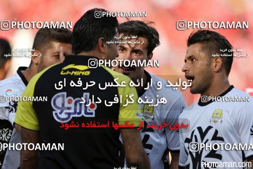 381479, Tehran, Iran, لیگ برتر فوتبال ایران، Persian Gulf Cup، Week 30، Second Leg، Persepolis 2 v 1 Rah Ahan on 2016/05/13 at Azadi Stadium