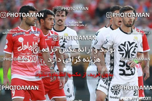 380715, Tehran, Iran, لیگ برتر فوتبال ایران، Persian Gulf Cup، Week 30، Second Leg، Persepolis 2 v 1 Rah Ahan on 2016/05/13 at Azadi Stadium