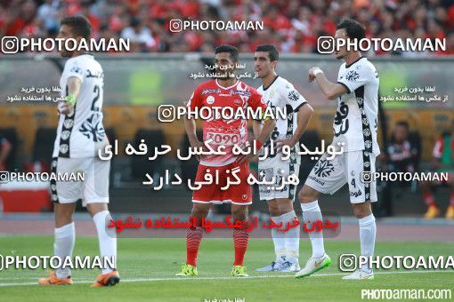 380683, Tehran, Iran, لیگ برتر فوتبال ایران، Persian Gulf Cup، Week 30، Second Leg، Persepolis 2 v 1 Rah Ahan on 2016/05/13 at Azadi Stadium