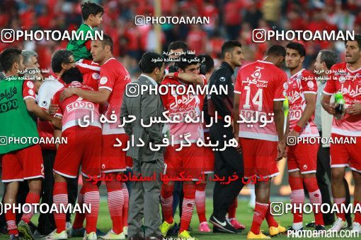 378804, Tehran, Iran, لیگ برتر فوتبال ایران، Persian Gulf Cup، Week 30، Second Leg، Persepolis 2 v 1 Rah Ahan on 2016/05/13 at Azadi Stadium