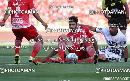 380404, Tehran, Iran, لیگ برتر فوتبال ایران، Persian Gulf Cup، Week 30، Second Leg، Persepolis 2 v 1 Rah Ahan on 2016/05/13 at Azadi Stadium