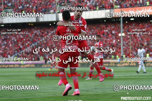 380427, Tehran, Iran, لیگ برتر فوتبال ایران، Persian Gulf Cup، Week 30، Second Leg، Persepolis 2 v 1 Rah Ahan on 2016/05/13 at Azadi Stadium