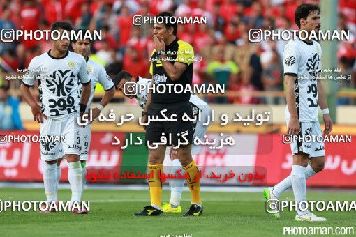 378910, Tehran, Iran, لیگ برتر فوتبال ایران، Persian Gulf Cup، Week 30، Second Leg، Persepolis 2 v 1 Rah Ahan on 2016/05/13 at Azadi Stadium